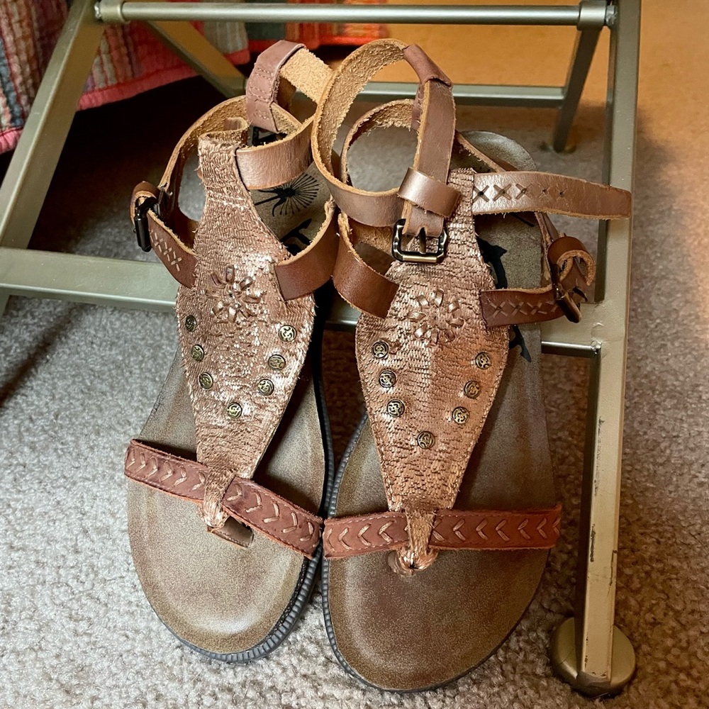OTBT sandal